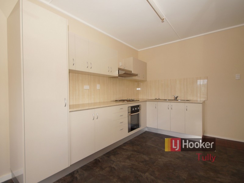 4 Briggs Street, Tully QLD 4854