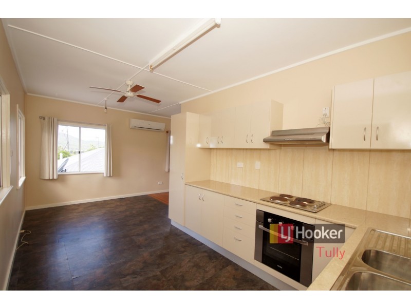 4 Briggs Street, Tully QLD 4854