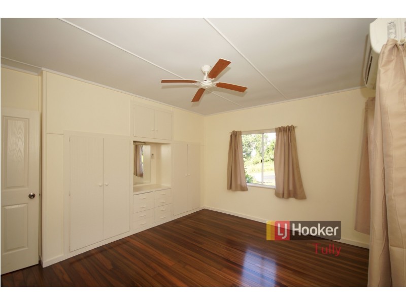 4 Briggs Street, Tully QLD 4854