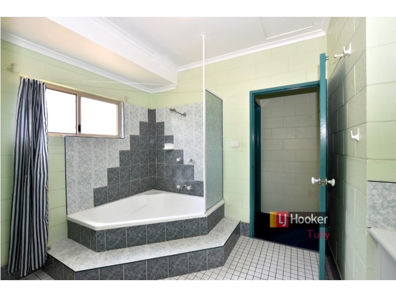 10 Maple Terrace, Tully QLD 4854