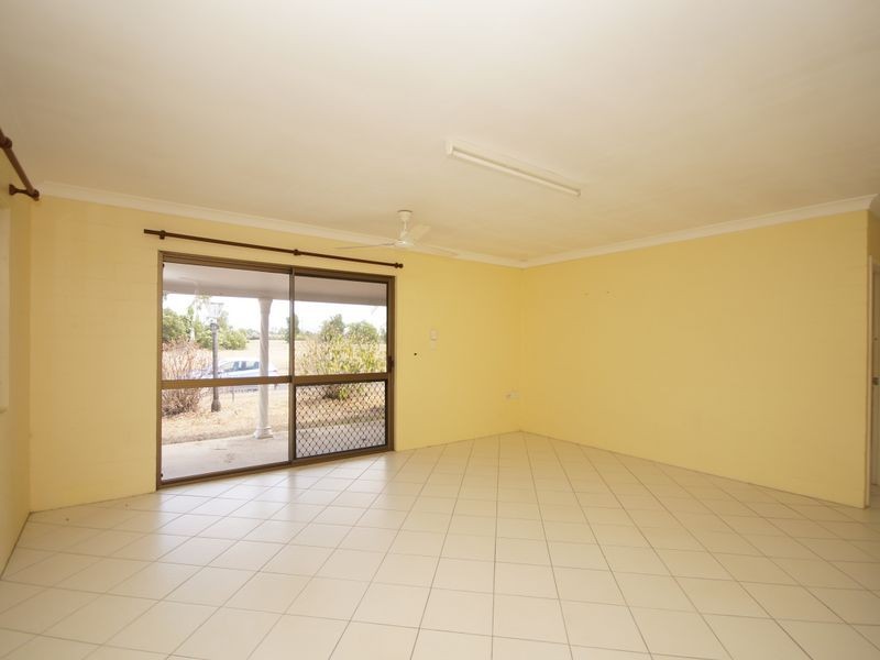 Unit 1/4 Melaleuca Drive, Tully Heads QLD 4854