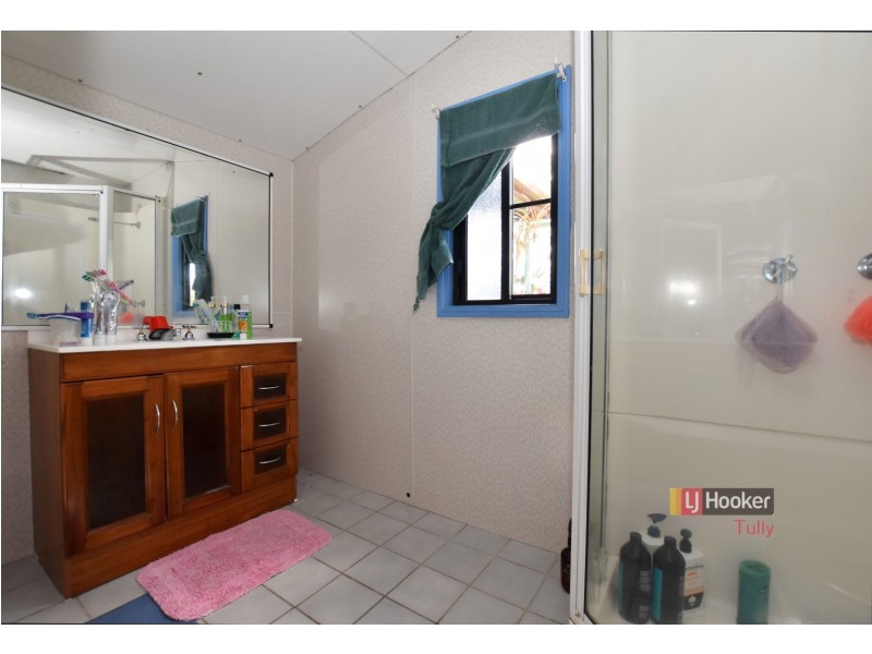 19 Bryant Street, Tully QLD 4854