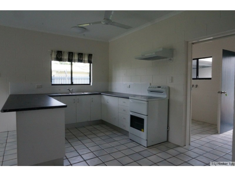 Unit 1-3/117 Taylor Street, Tully Heads QLD 4854