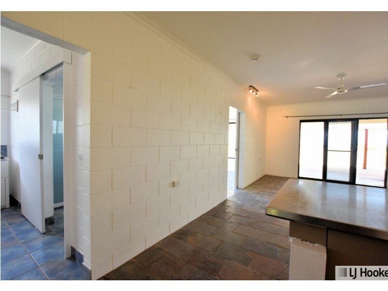 52 Luff Street, Hull Heads QLD 4854