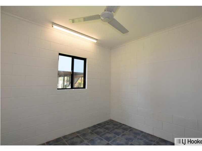 52 Luff Street, Hull Heads QLD 4854