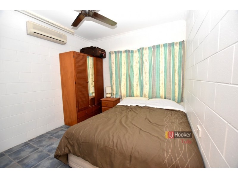 52 Luff Street, Hull Heads QLD 4854