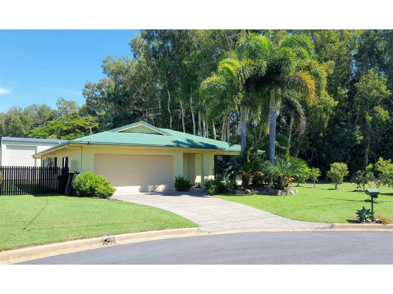 3 Acacia Close, Tully Heads QLD 4854