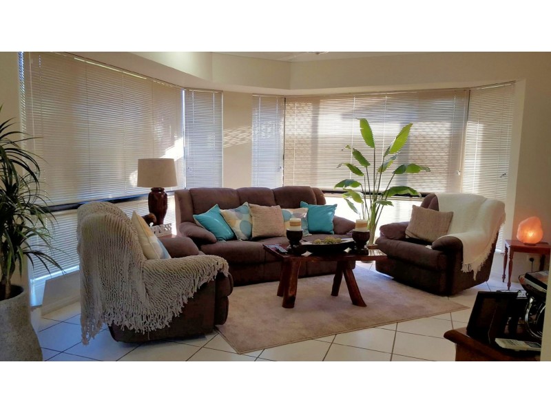 3 Acacia Close, Tully Heads QLD 4854