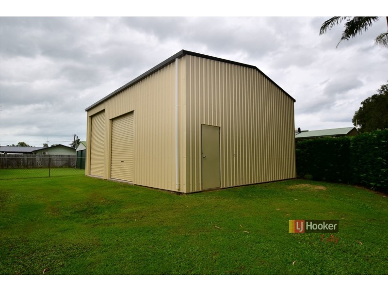 3 Acacia Close, Tully Heads QLD 4854