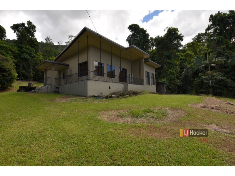 2 Geddes Street, Tully QLD 4854