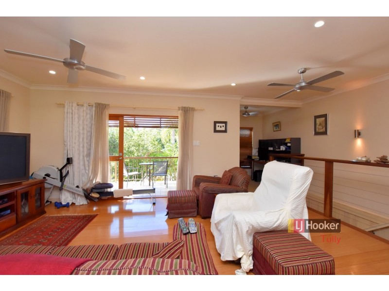 10 Wall Street, South Mission Beach QLD 4852