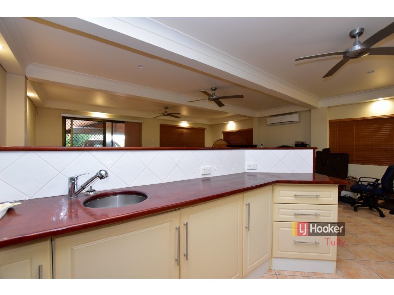 10 Wall Street, South Mission Beach QLD 4852