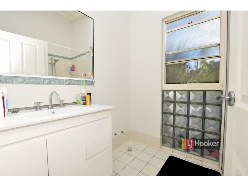 76 Taylor Street, Tully Heads QLD 4854