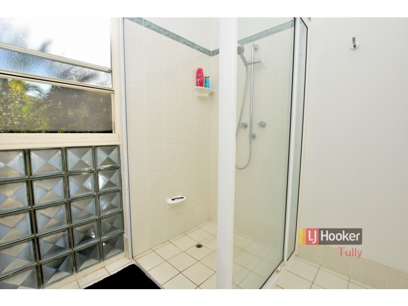 76 Taylor Street, Tully Heads QLD 4854