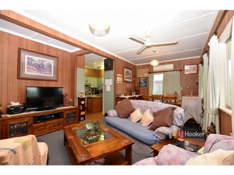 47 Murray Street, Tully QLD 4854