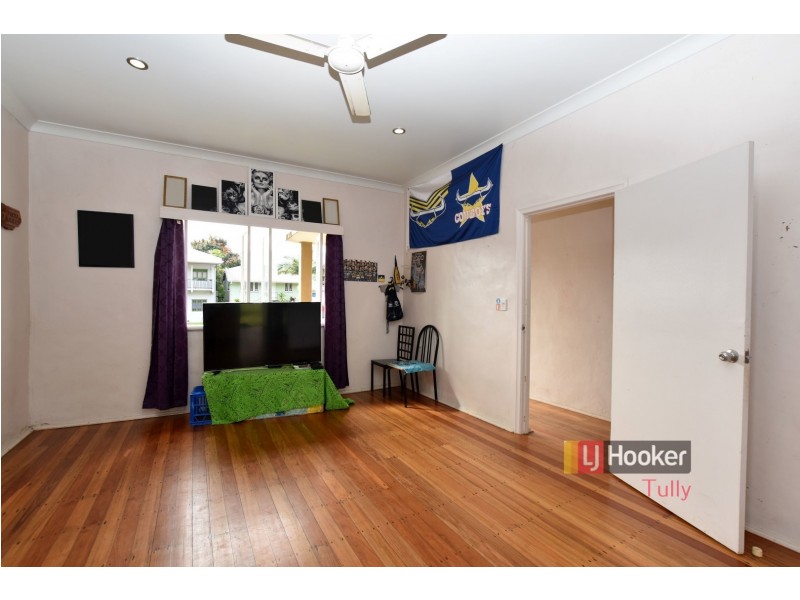 17 Blackman Street, Tully QLD 4854