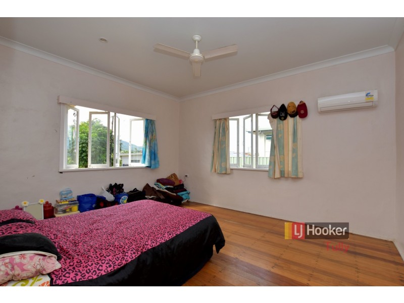 17 Blackman Street, Tully QLD 4854