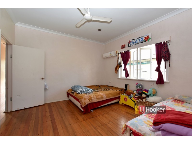 17 Blackman Street, Tully QLD 4854