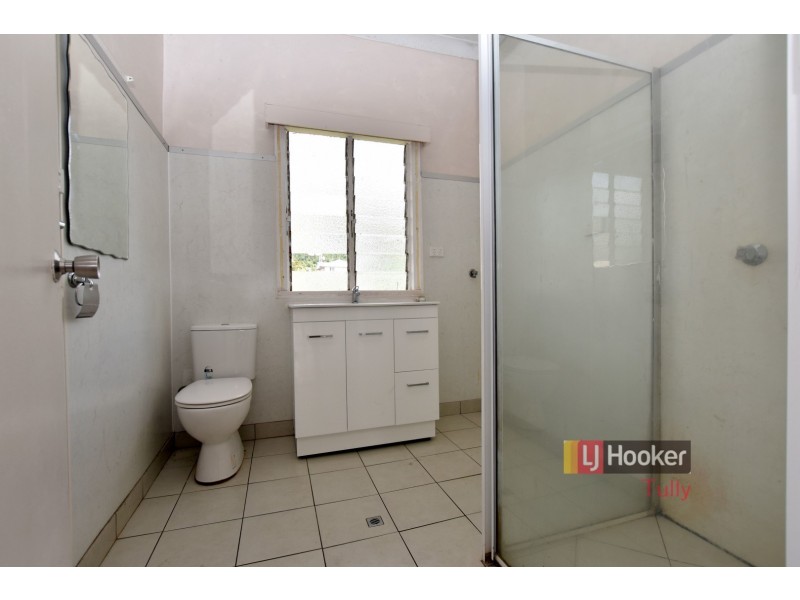 17 Blackman Street, Tully QLD 4854