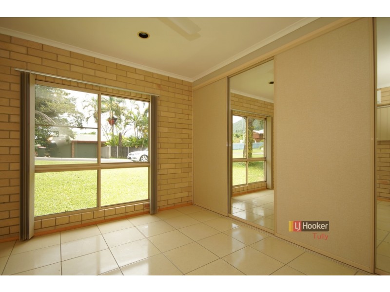 4 Dore Street, Tully QLD 4854