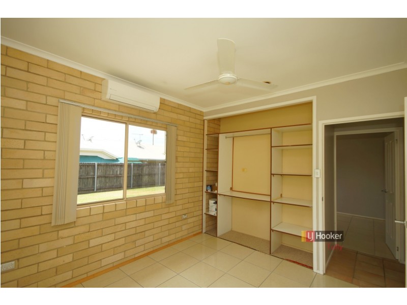 4 Dore Street, Tully QLD 4854