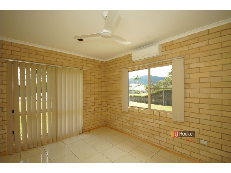 4 Dore Street, Tully QLD 4854