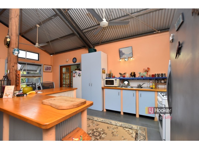 36 Melaleuca Drive, Tully Heads QLD 4854