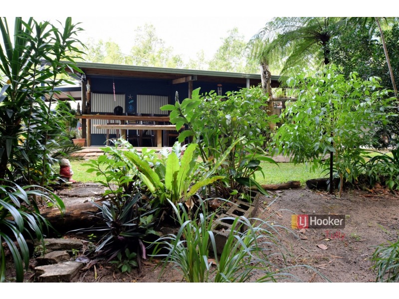 36 Melaleuca Drive, Tully Heads QLD 4854