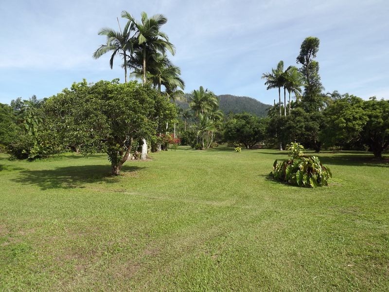 57155 Bruce Highway, Bilyana QLD 4854