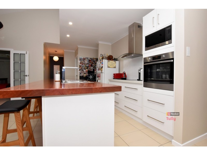 7 Kirk Street, Tully QLD 4854