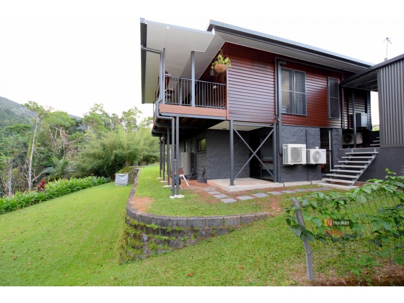 7 Kirk Street, Tully QLD 4854