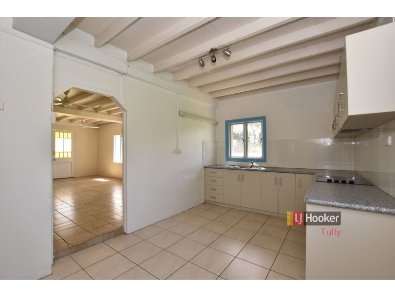 73 Aerodrome Road, Tully QLD 4854