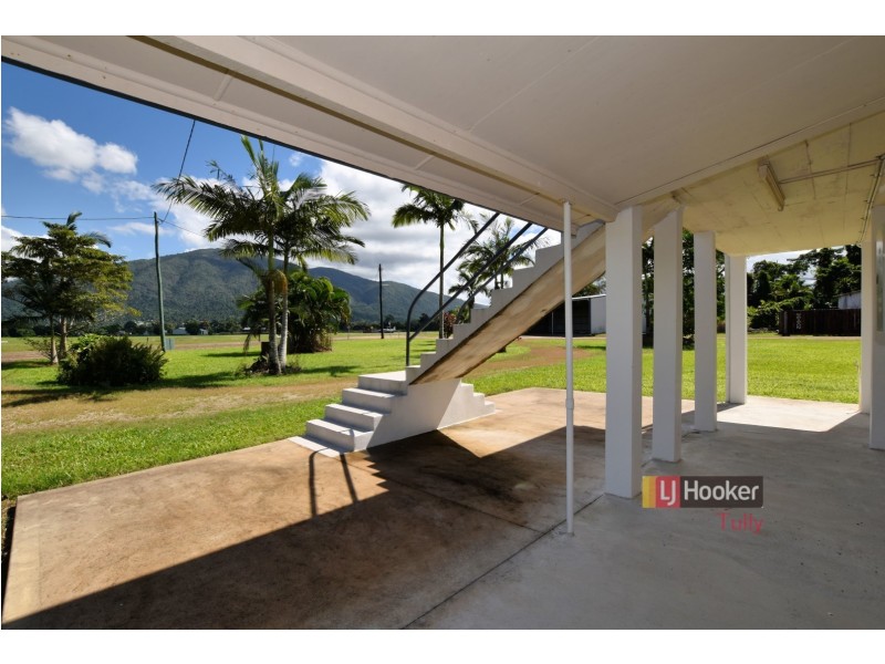 73 Aerodrome Road, Tully QLD 4854