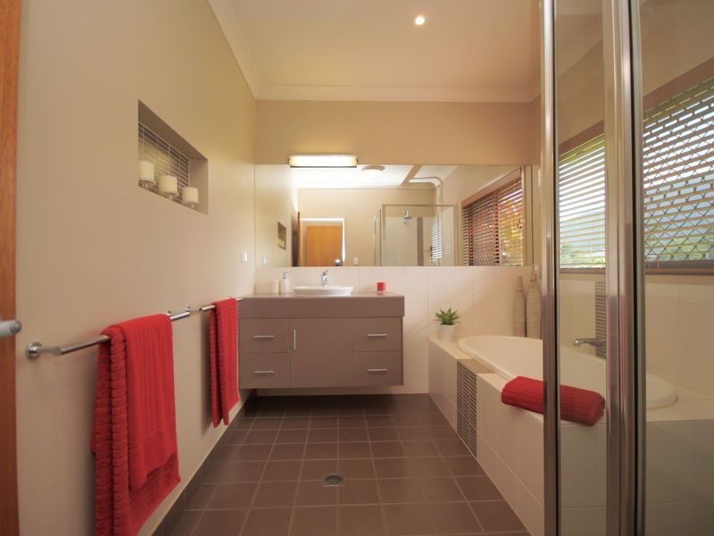 131 Old Tully Road, Tully QLD 4854