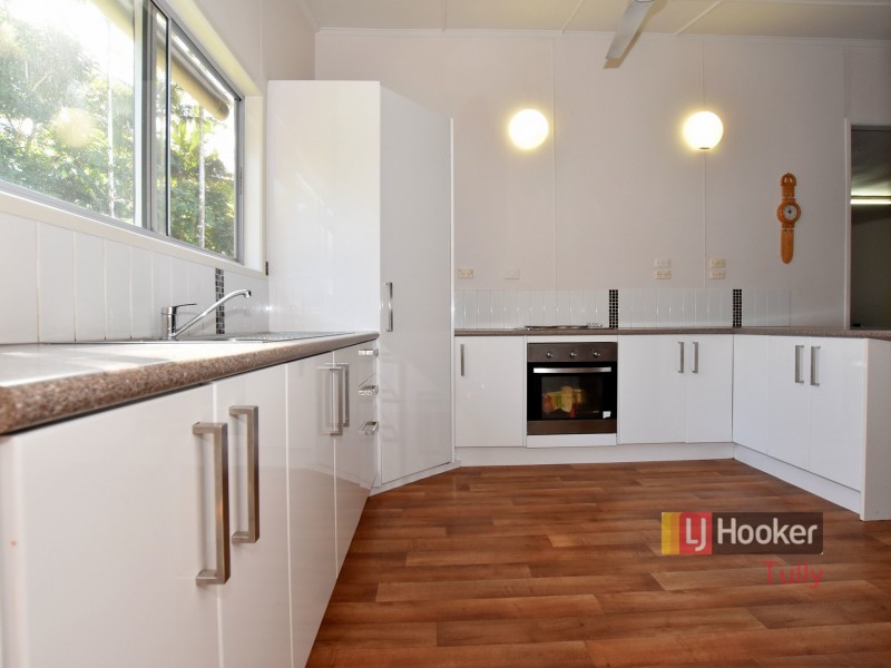 2 Riley Street, Tully QLD 4854