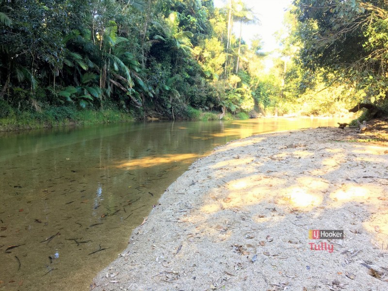 2 Riley Street, Tully QLD 4854