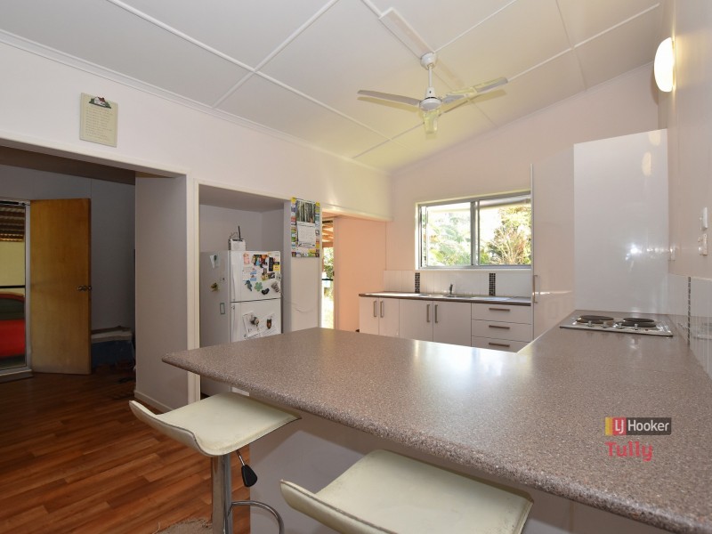 2 Riley Street, Tully QLD 4854
