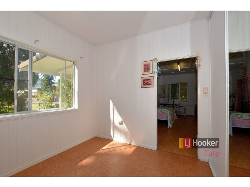 2 Riley Street, Tully QLD 4854
