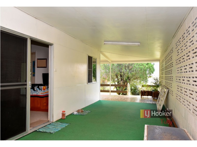 2 Riley Street, Tully QLD 4854
