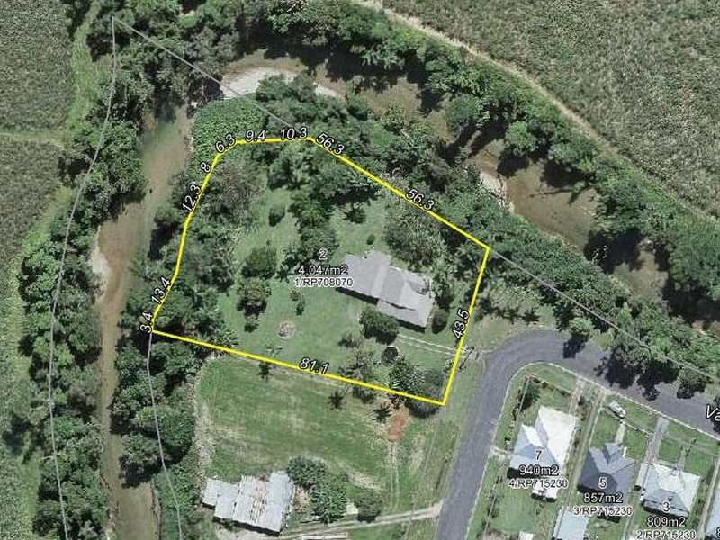 2 Riley Street, Tully QLD 4854