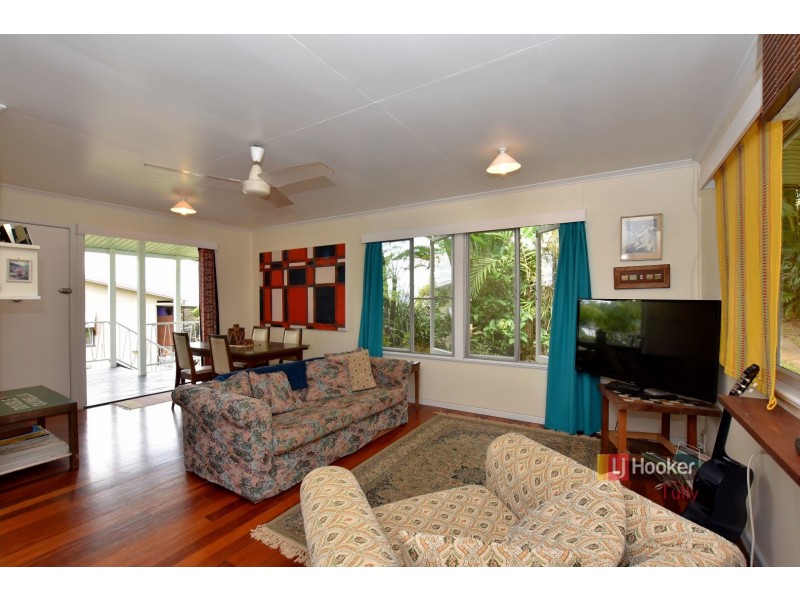 24 Hyatt Street, Tully QLD 4854