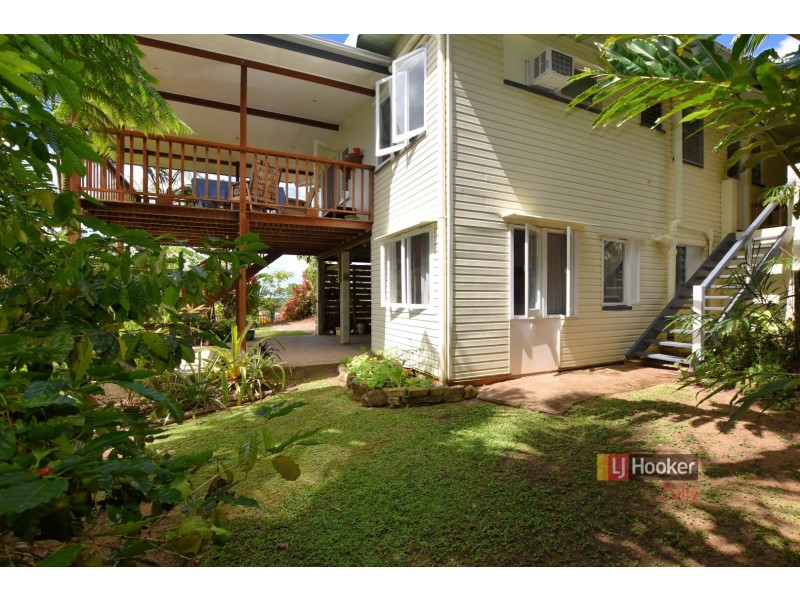 24 Hyatt Street, Tully QLD 4854