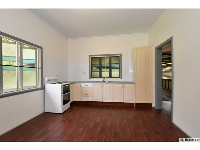 45 Murray Street, Tully QLD 4854