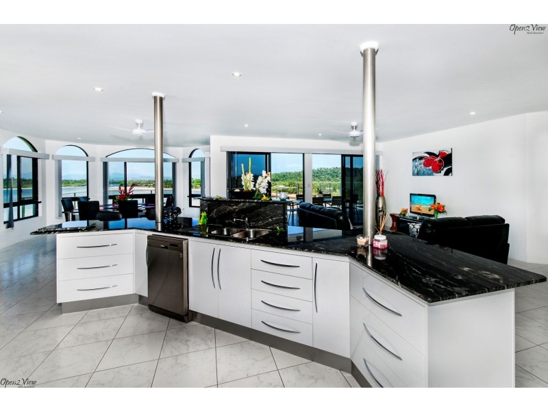 11 Maria Street, Flying Fish Point QLD 4860