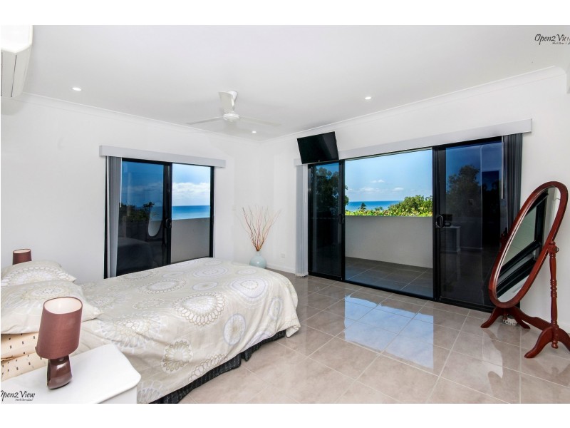 11 Maria Street, Flying Fish Point QLD 4860