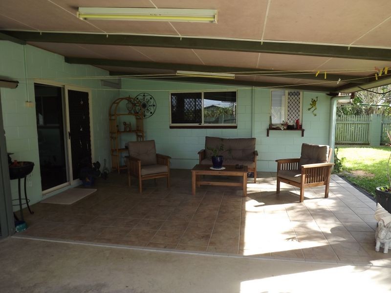 1 Pease Street, Tully QLD 4854