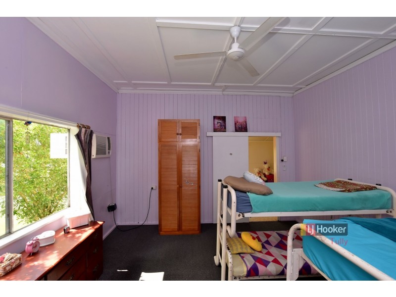 513 Tully Hull Road, Lower Tully QLD 4854