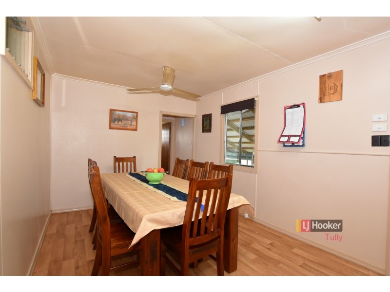513 Tully Hull Road, Lower Tully QLD 4854