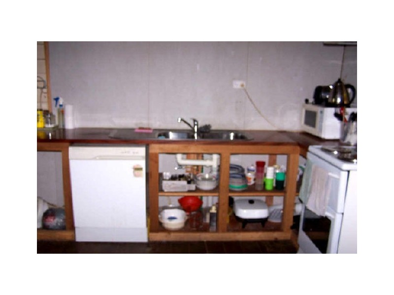 4 Plumb Street, Tully QLD 4854