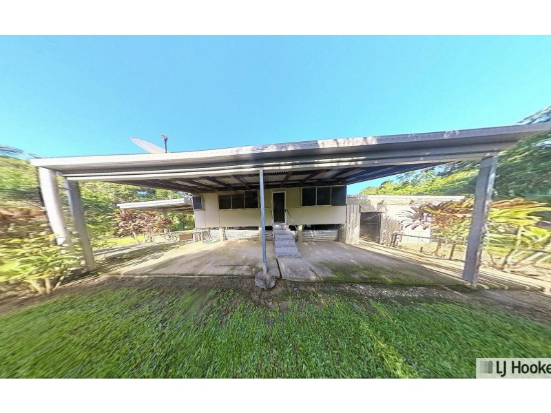 26 Davidson Road, Euramo QLD 4854